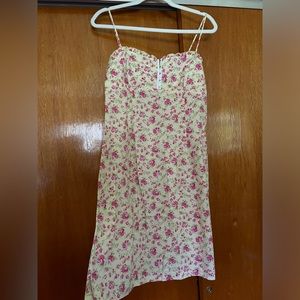 Vintage floral fitted dress